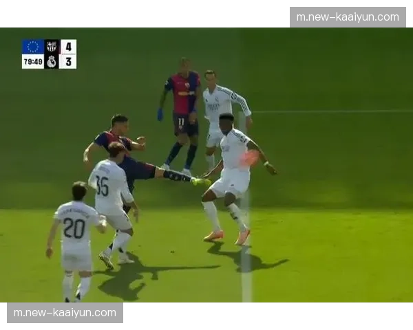 楚阿梅尼收获欧冠处子球 法国中场展现进攻多样性 楚阿梅尼收获欧冠处子球 法国中场展现进攻多样性